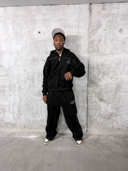 Black Simplicity Sweatsuit