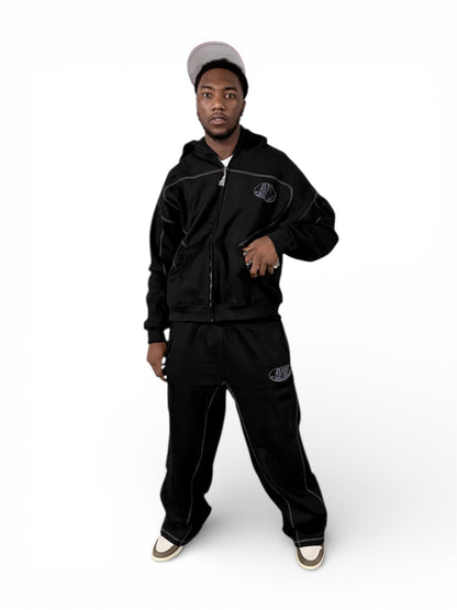 Black Simplicity Sweatsuit